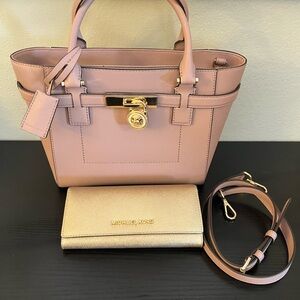 Like New Michael Kors Blush Pink Satchel and Gold Wallet